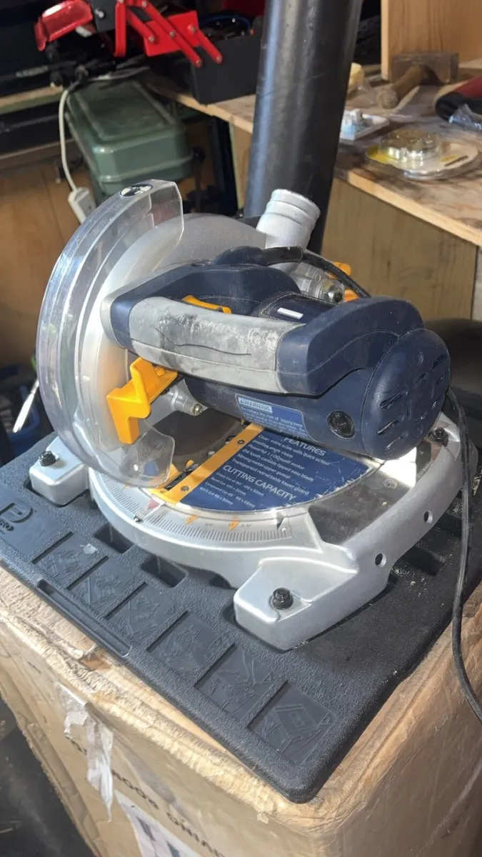 Performance Pro 18V compound mitre saw - Image 2