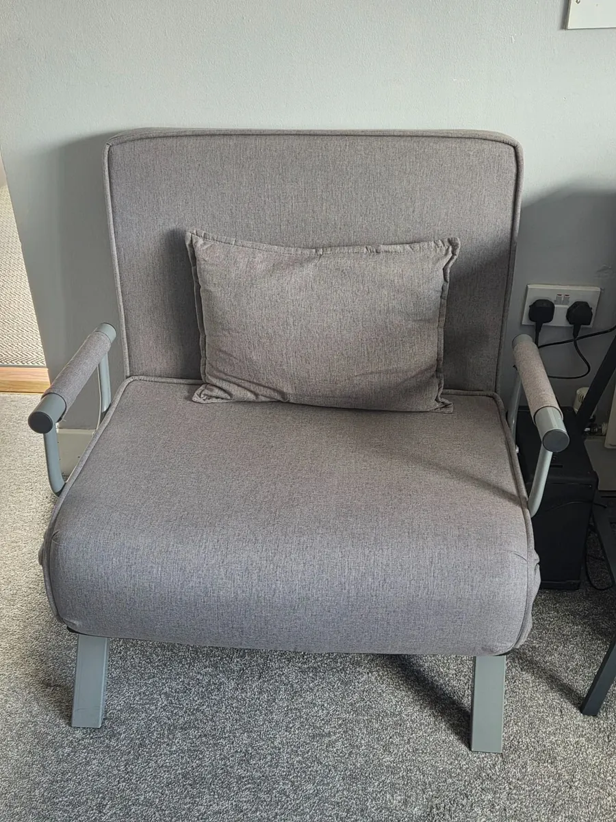 Fold out bed/armchair - Image 1