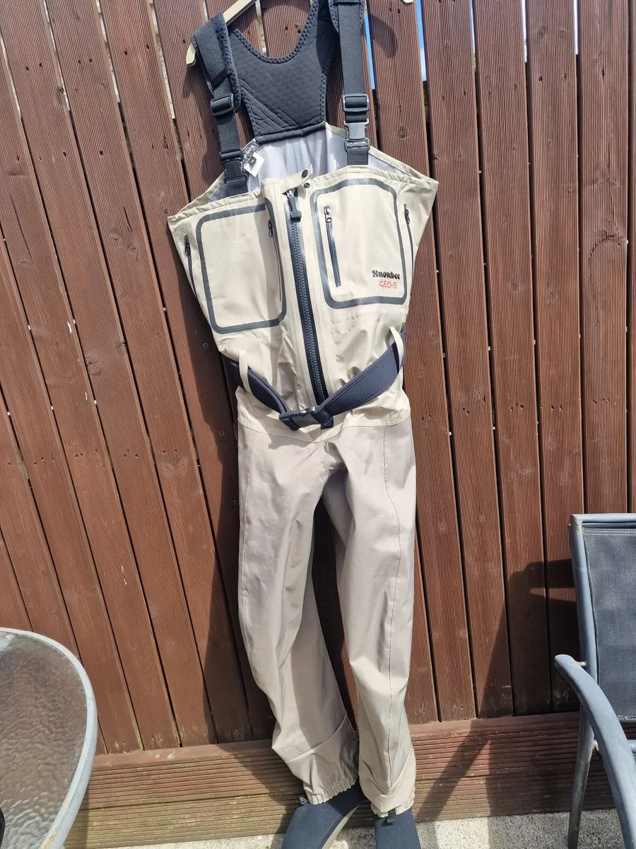 Fishing waders and wading boots - Image 1