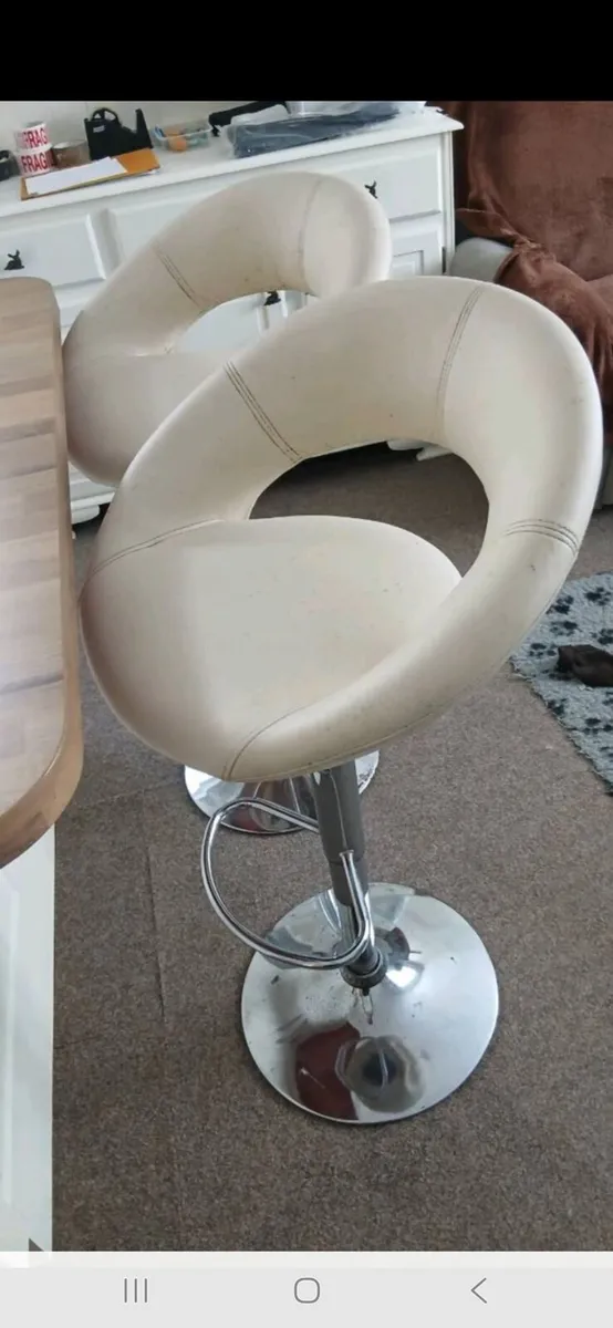 Bar stools - Image 2