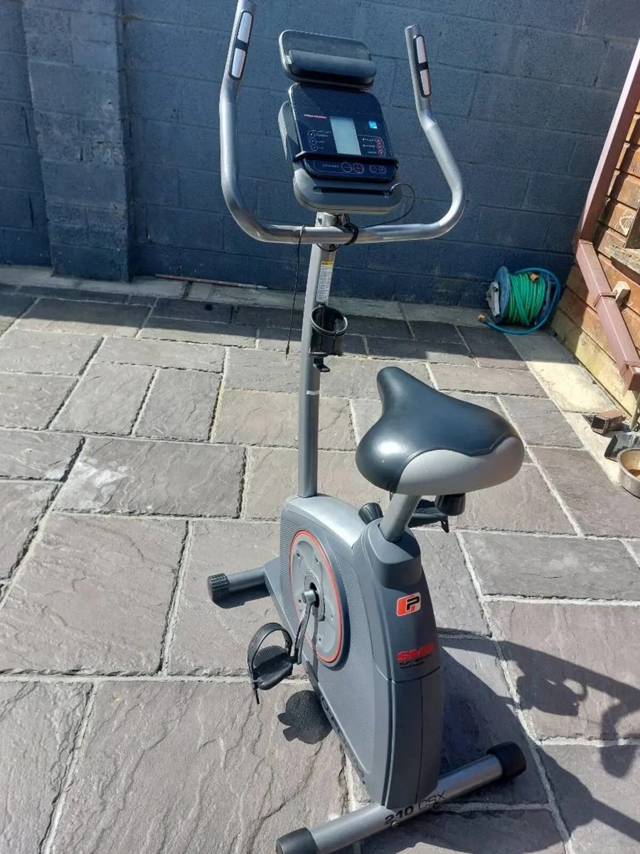 Exercise bike - Image 1