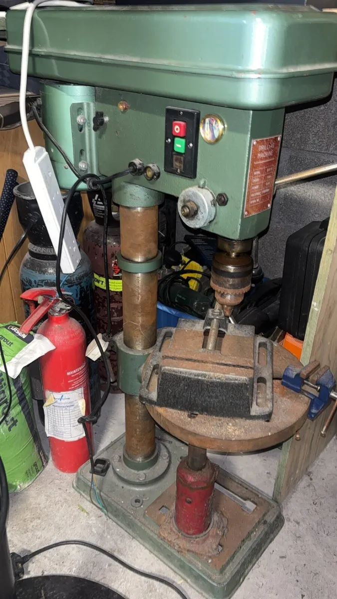 Heavy Duty Pillar Drill/Bench Drill with vice - Image 1