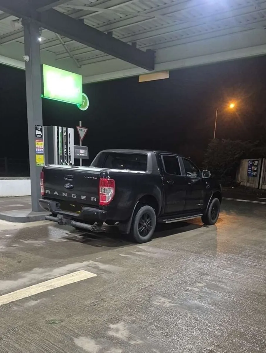 2019 Ford Ranger 4X4 Limited *NO VAT* - Image 4