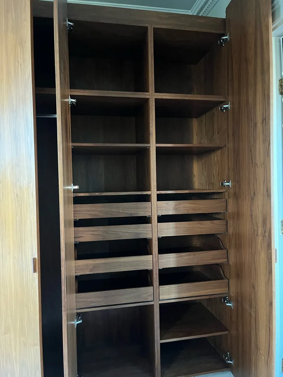 Built in wardrobe - Image 3