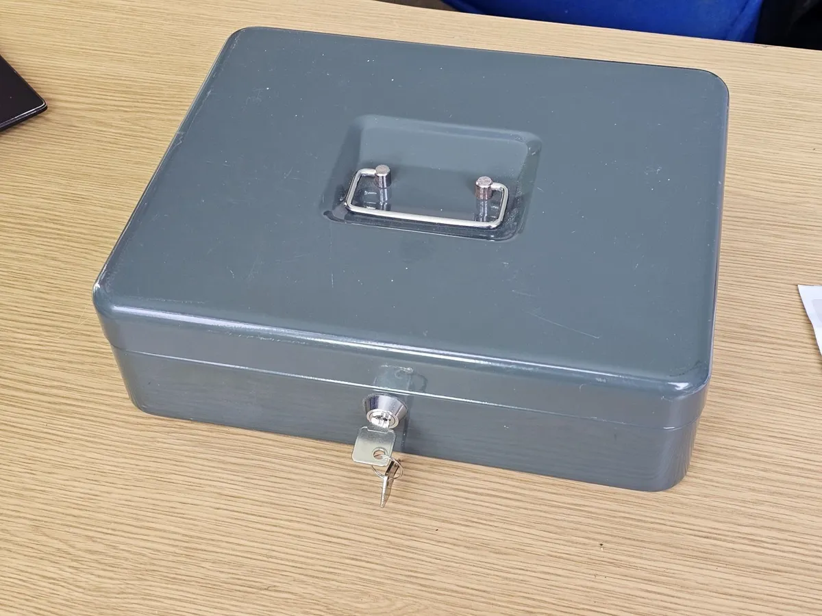 Steel Cash box Large grey money safe lockable cash - Image 1