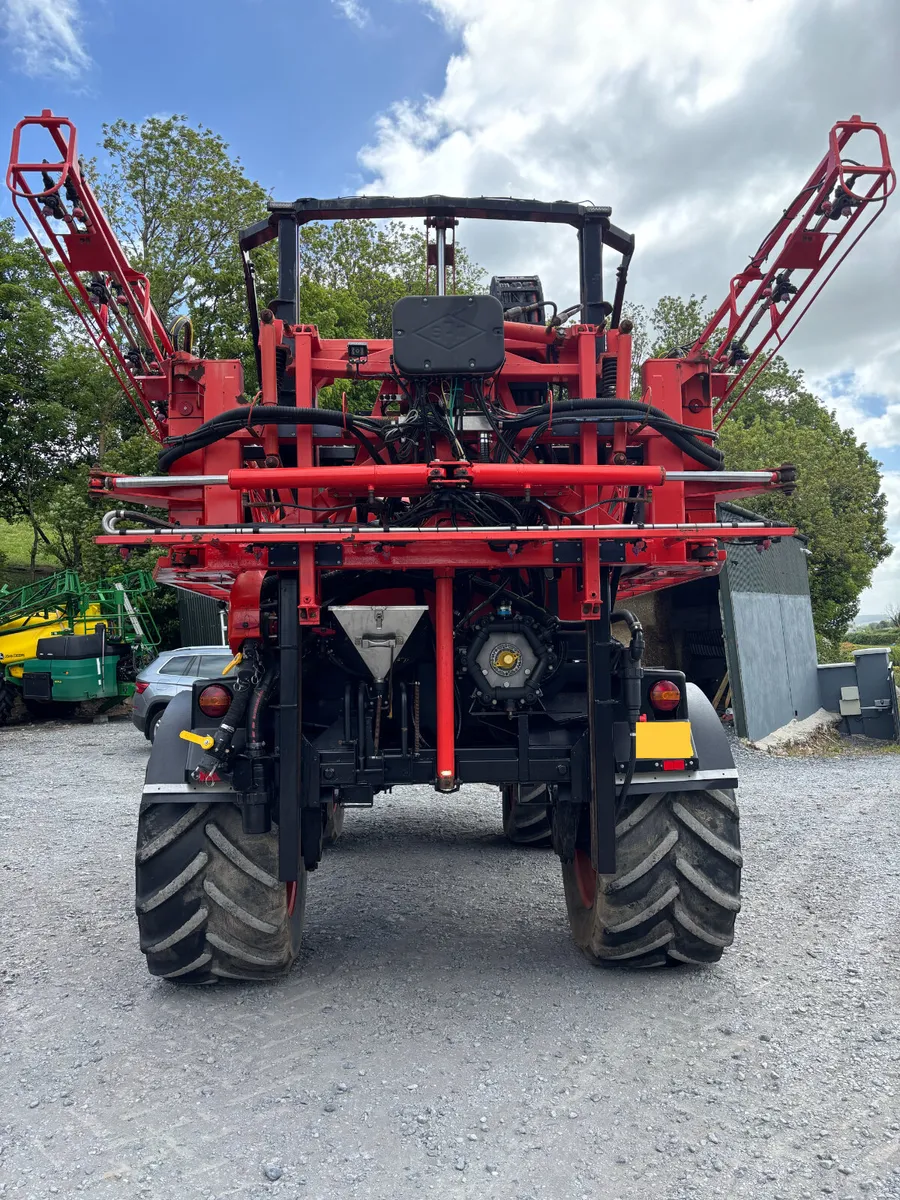 Sands/Sam Vision 4000- Self Propelled Sprayer - Image 4