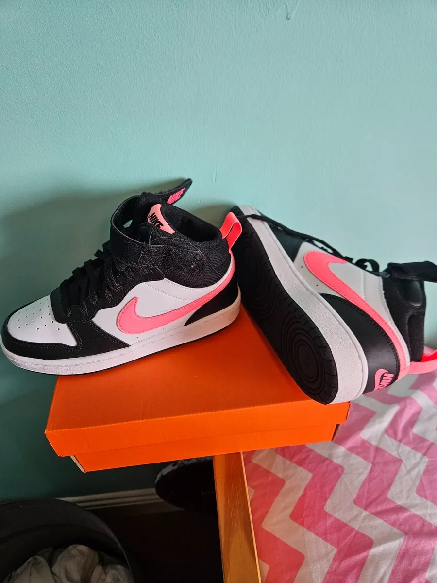 Nike High Top Trainers - Image 2