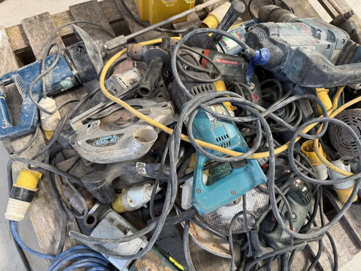A Selection of 110V Power Tools **Online Auction** - Image 3