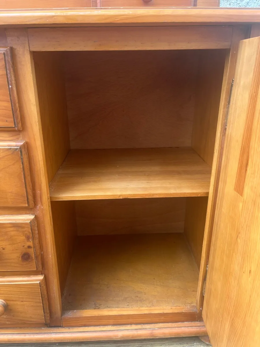 Cupboard/ drawer/ furniture - Image 3