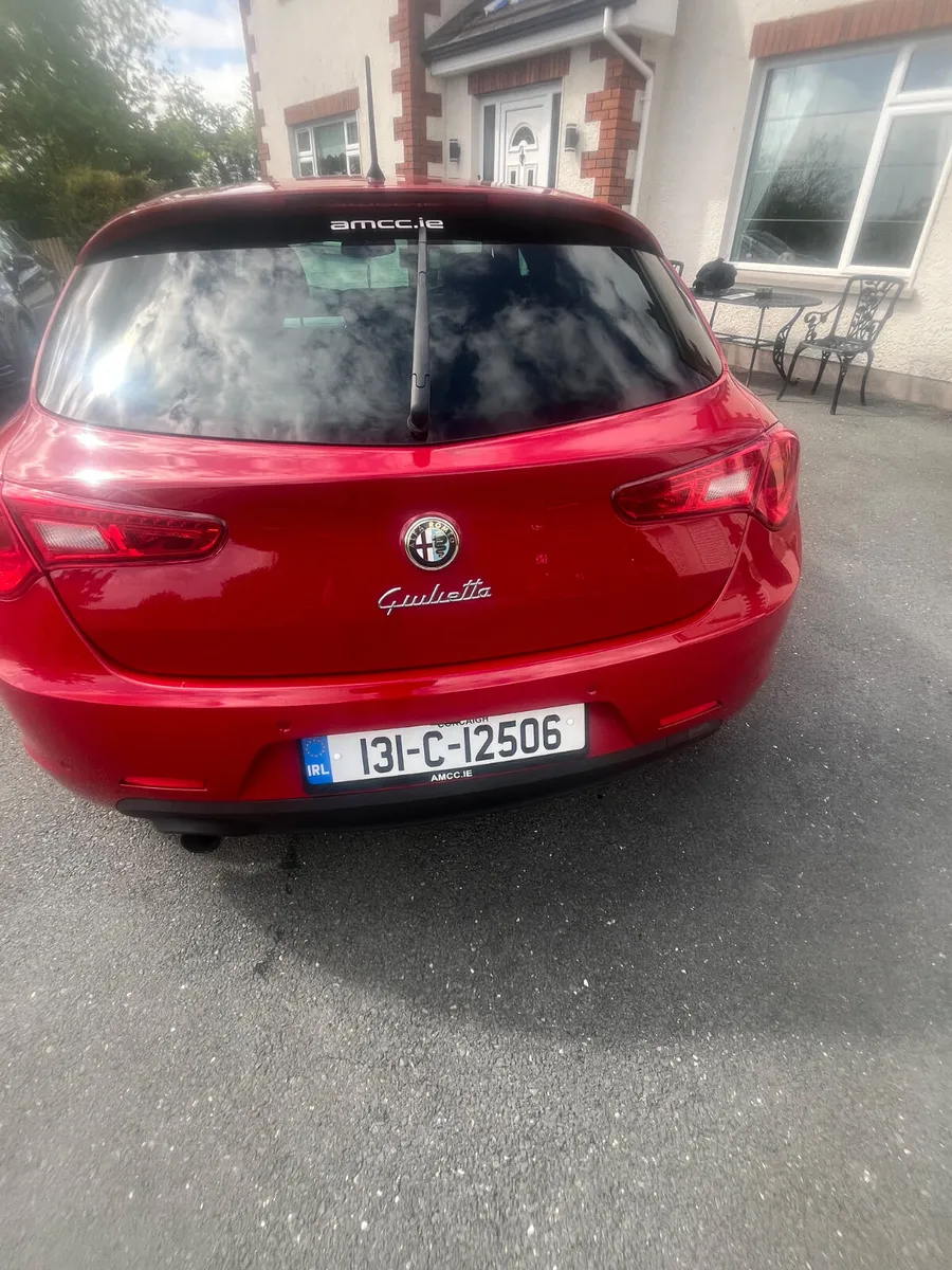 2013 Alfa guiletta petrol Automatic - Image 3