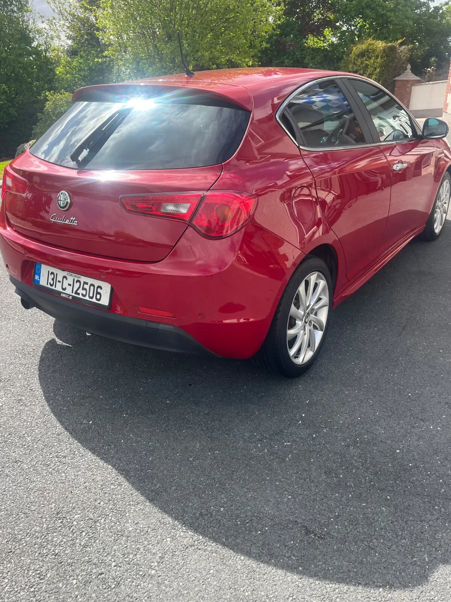 131 Alfa Romeo Giulietta 1.4 Petrol Auto - Image 2