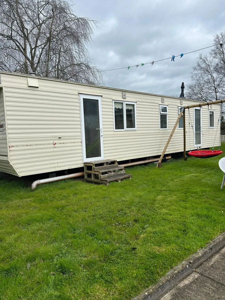 Mobile home - Image 1