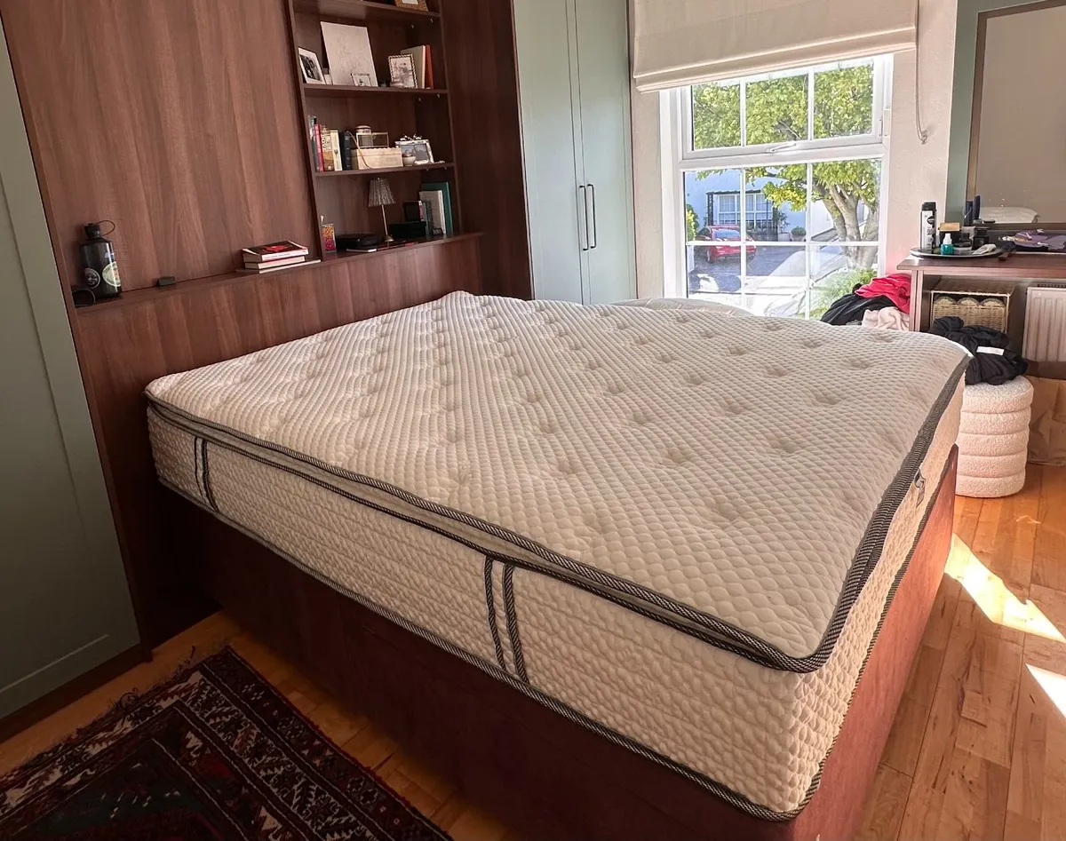 King size Cashel mattress for sale - Image 2