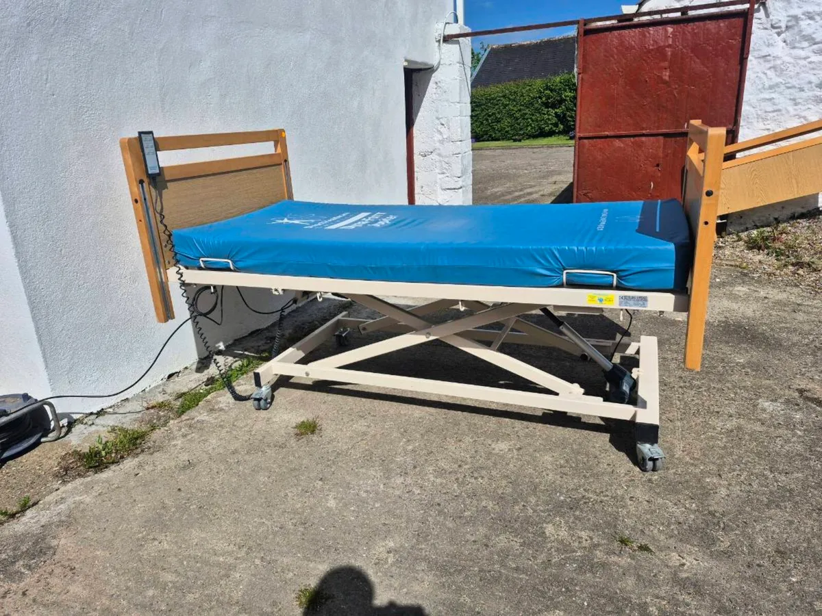 Electrically controlled Hospital Bed - Image 3