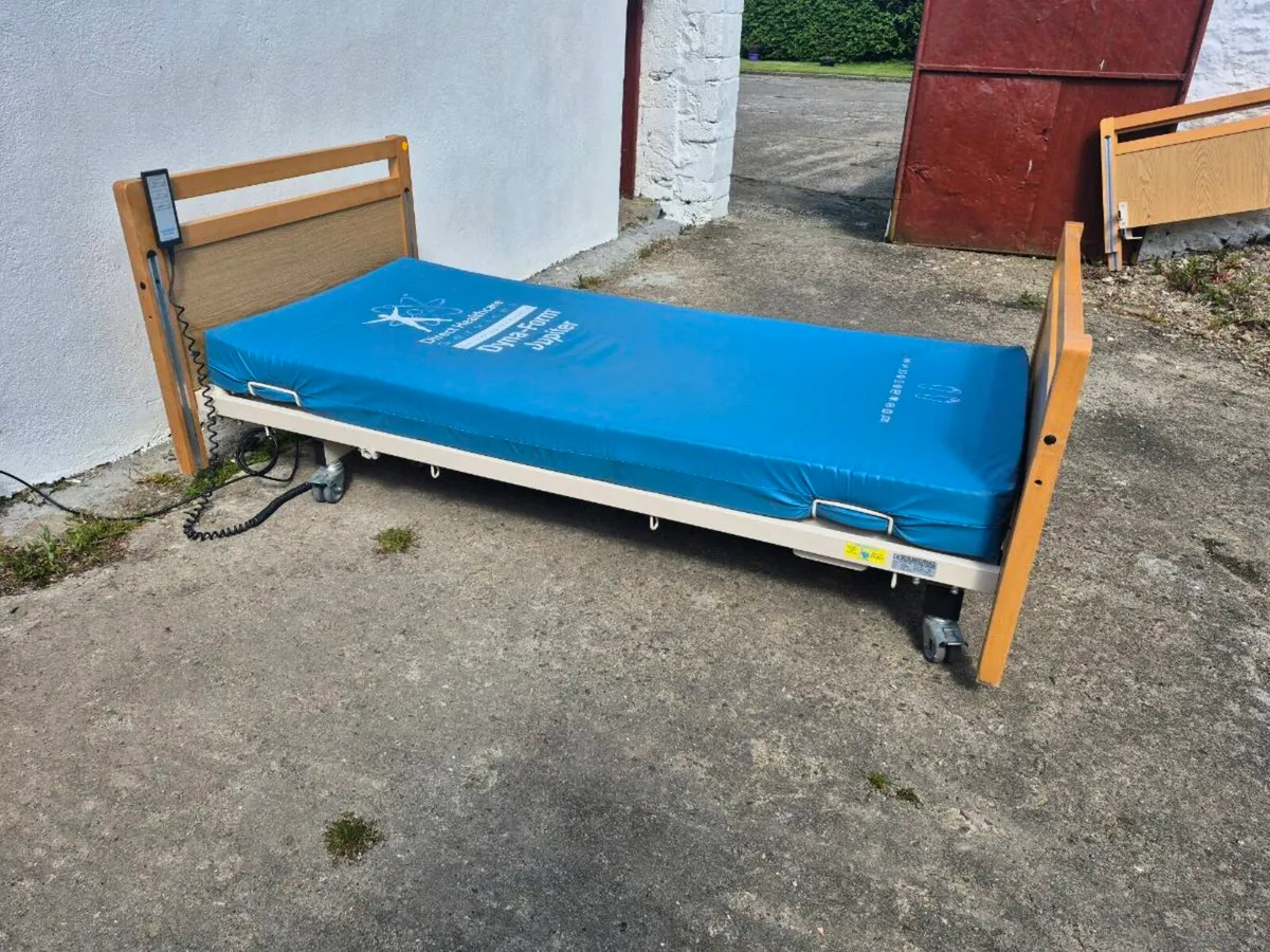 Electrically controlled Hospital Bed - Image 4