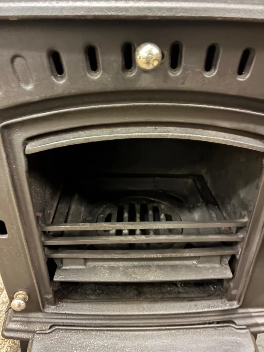 Stove - Image 2