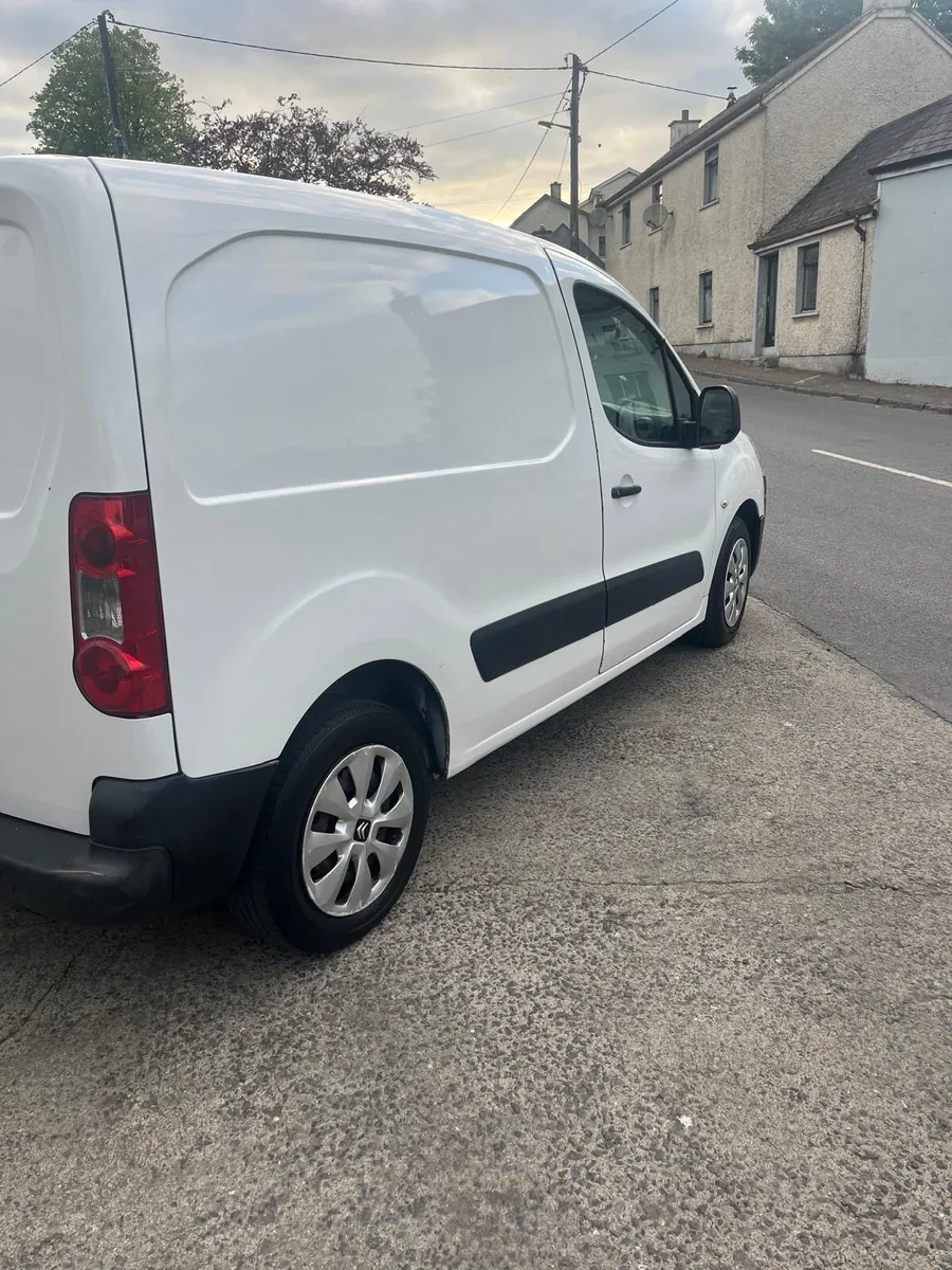 2011 Citroen berlingo - Image 3