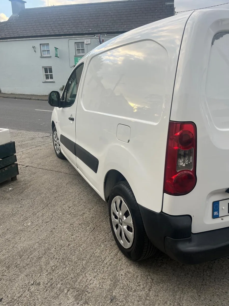 2011 Citroen berlingo - Image 4