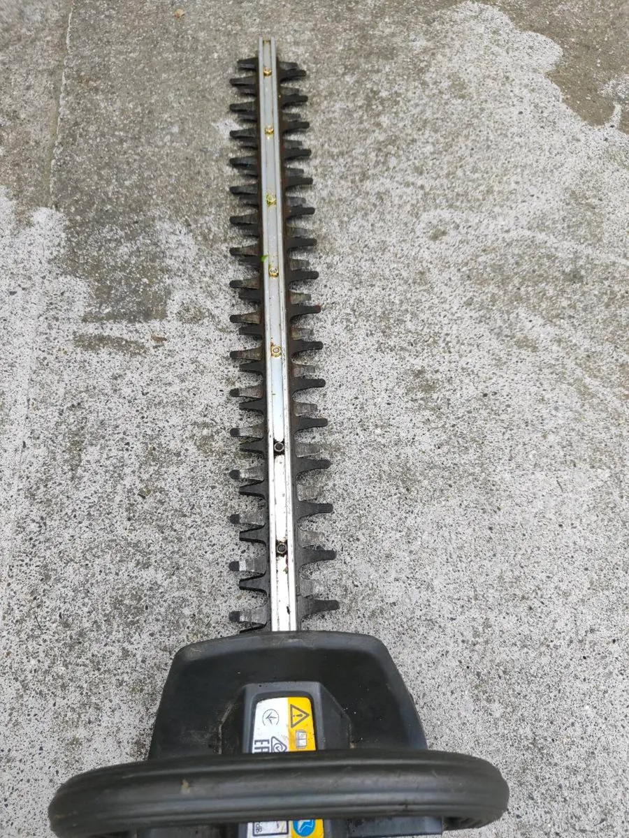 Husqvarna 122hd60 hedge trimmer - Image 4