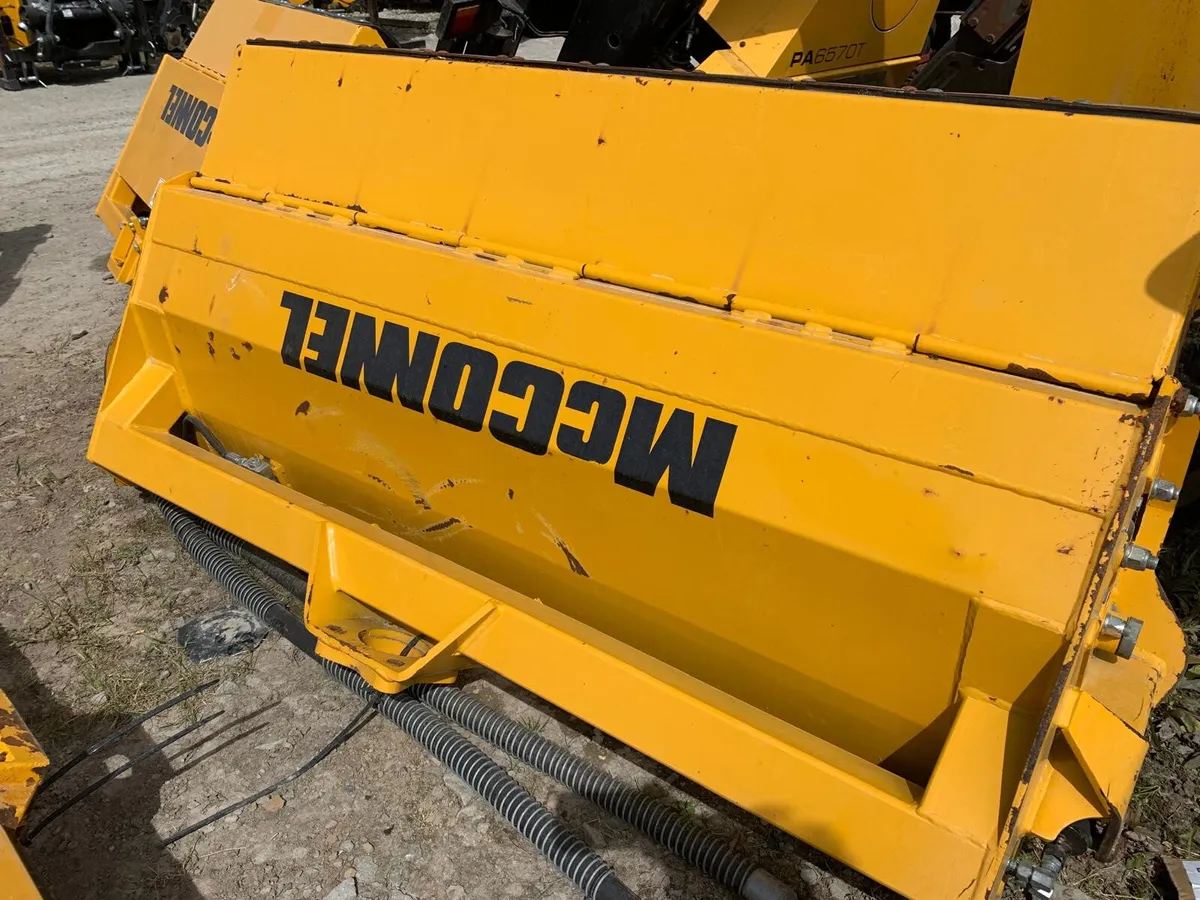 MCCONNEL 1.5M 65HP HYD ROLLER - Image 3