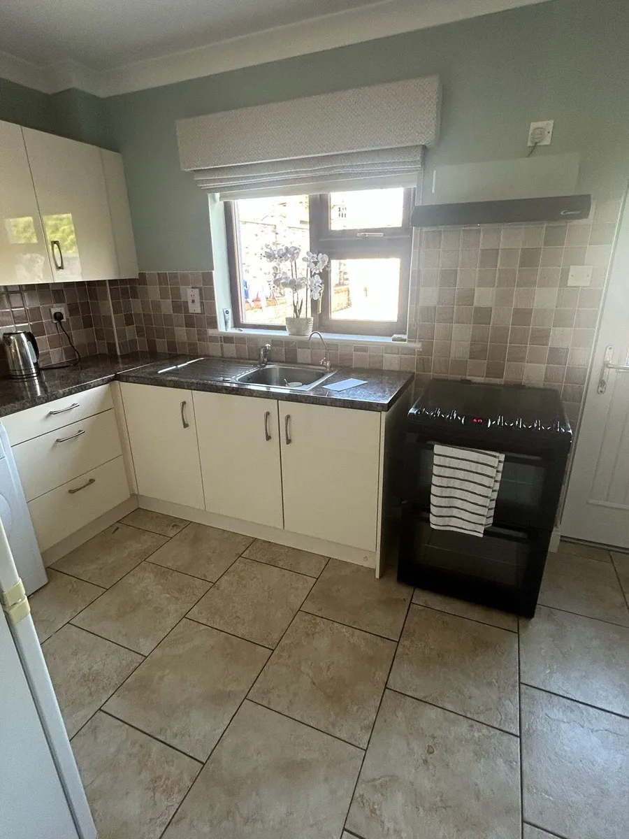Kitchen - Image 3