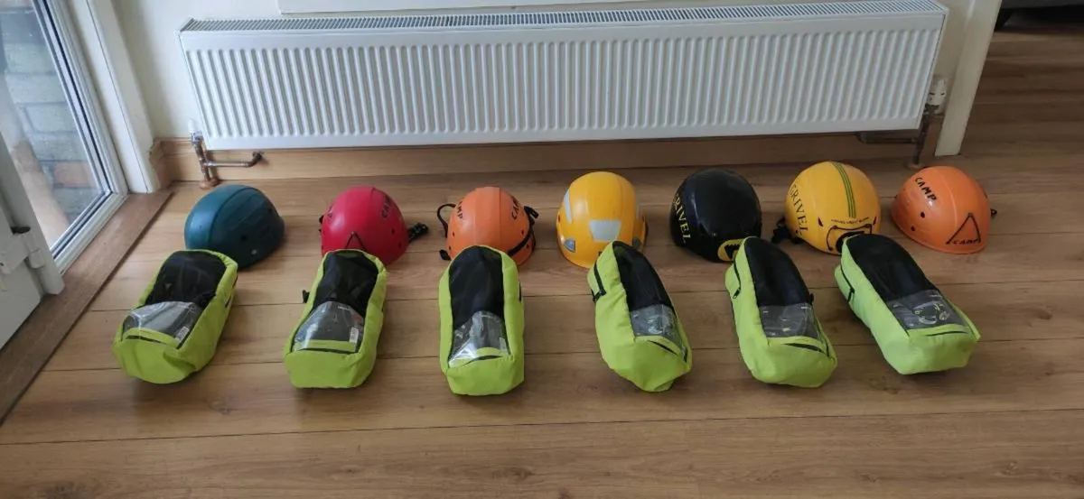 Rock climbing equipment - Image 1