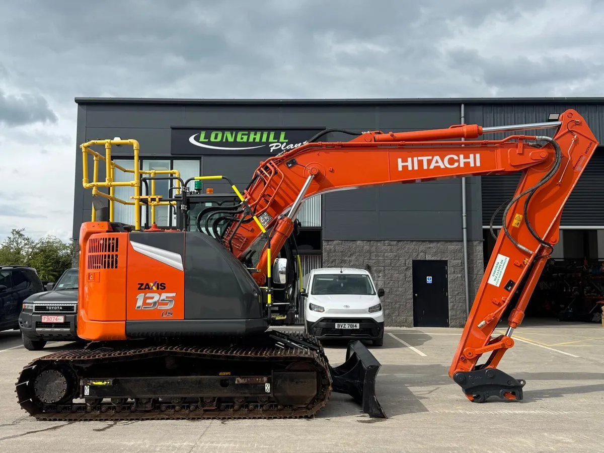 2023 HITACHI ZX135 USBL-7 - Image 2