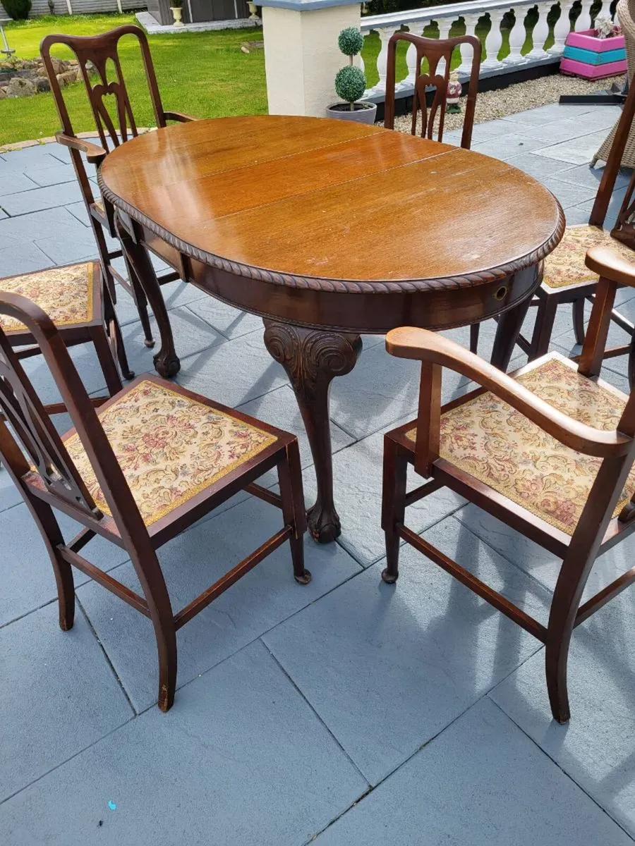 Edwardian Rope edge Table and six chairs - Image 1