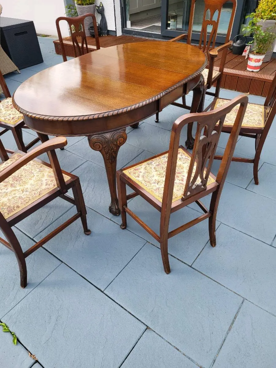 Edwardian Rope edge Table and six chairs - Image 2