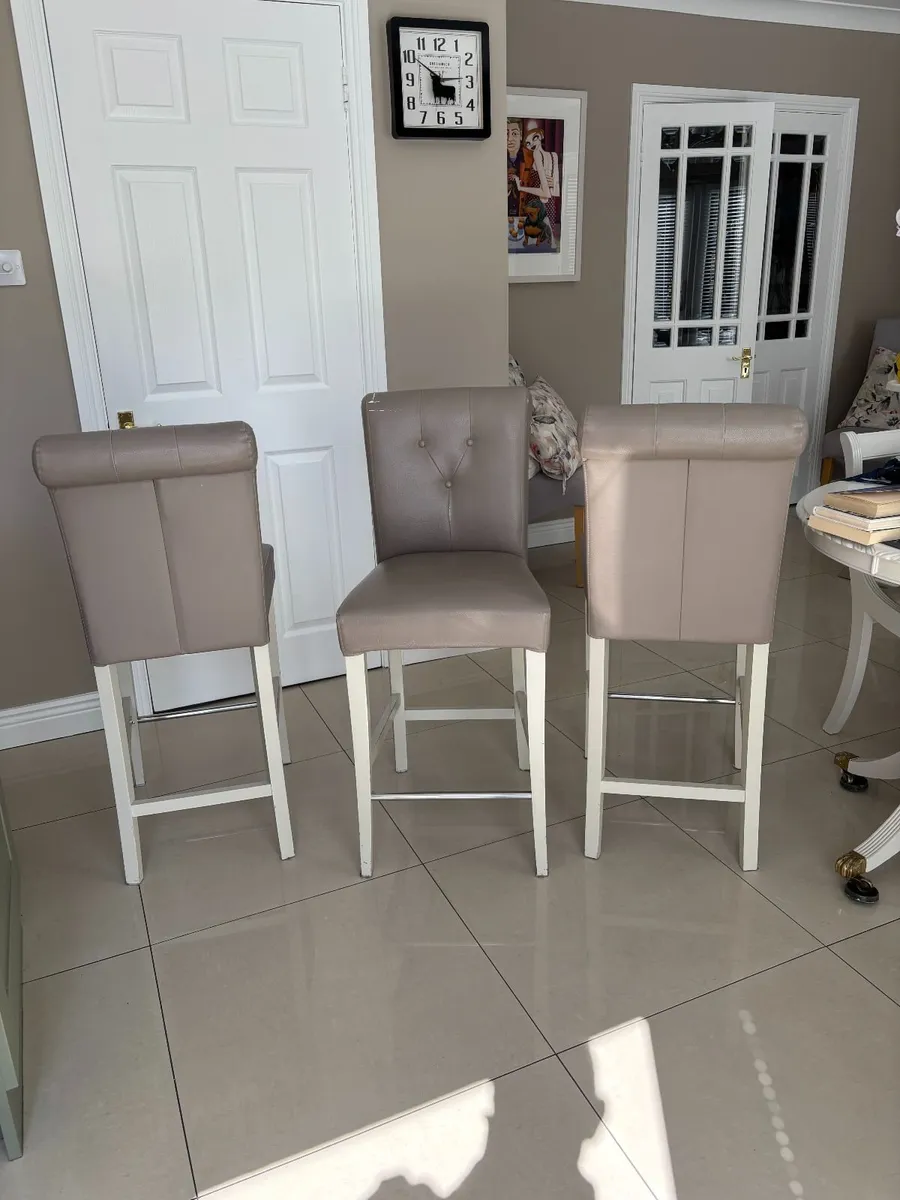 Kitchen Stools (3) - Image 1