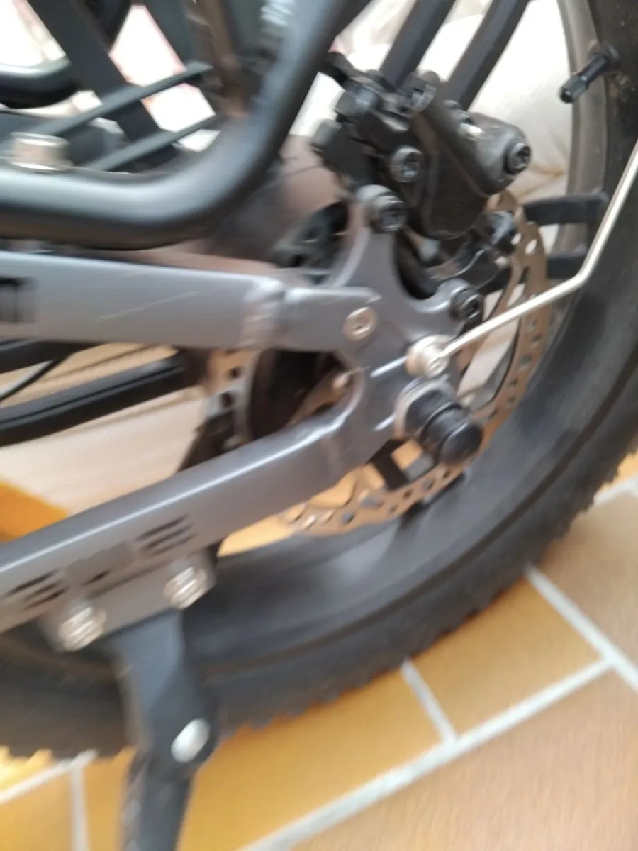 Two electric bikes and a Pram - Image 1