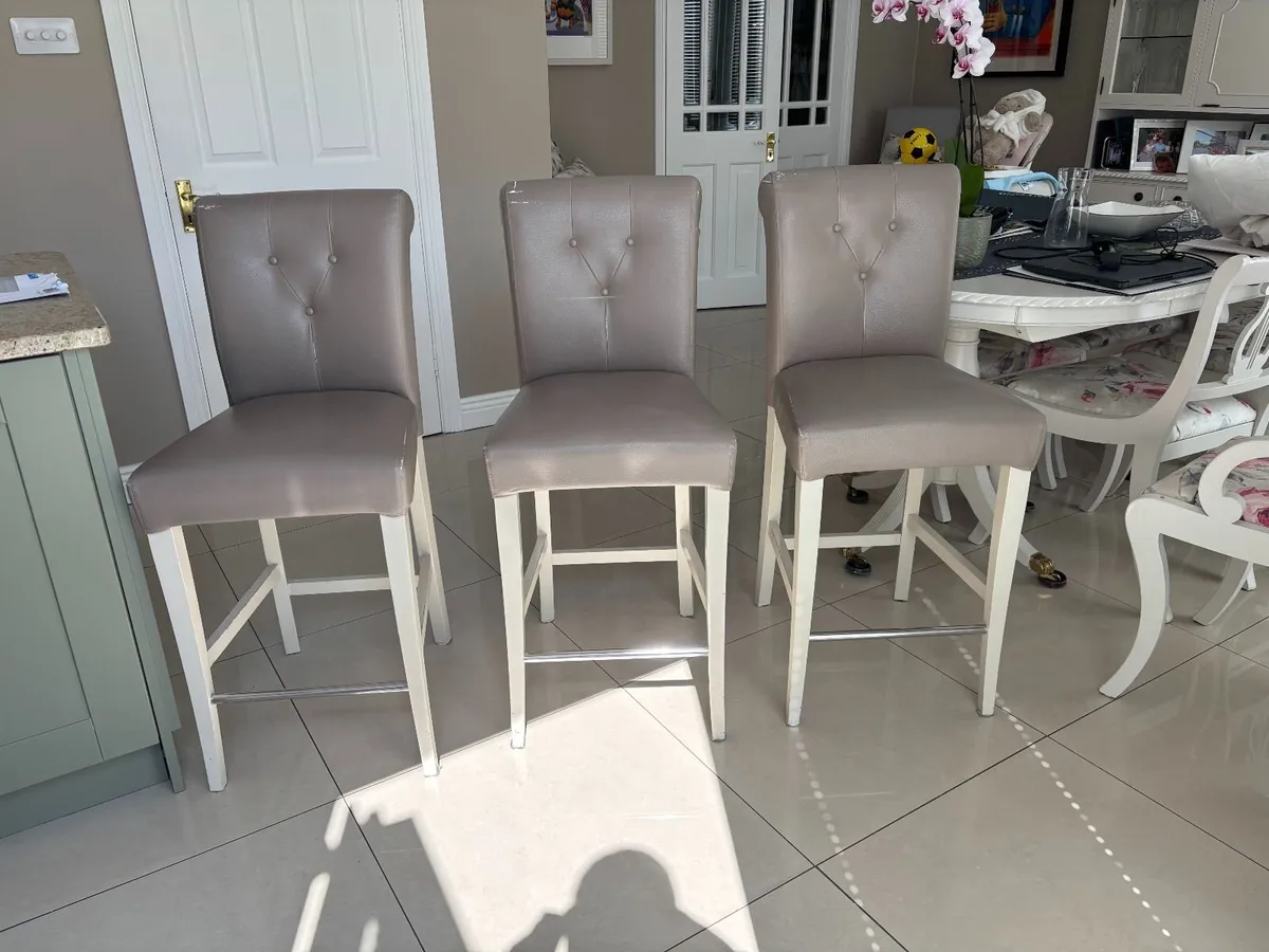 Kitchen Stools (3) - Image 4