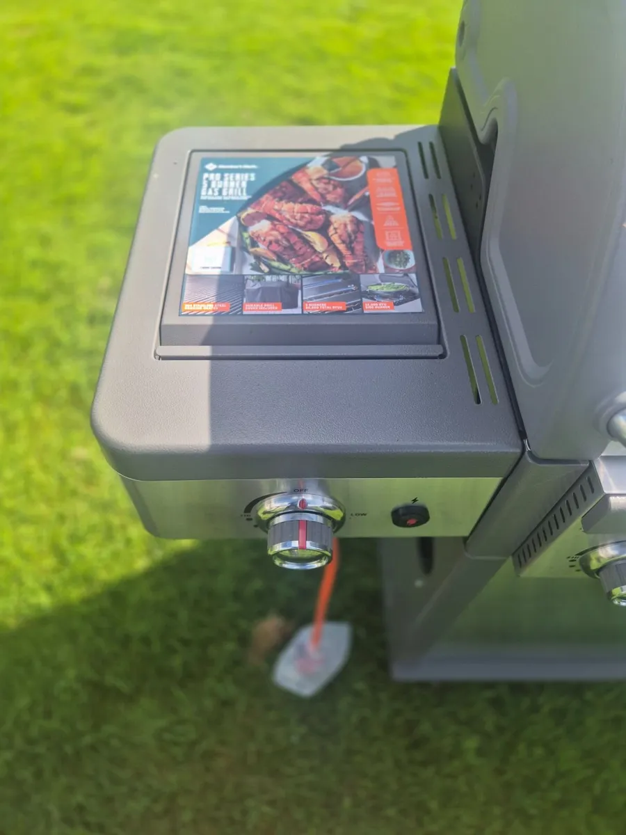 Member’s Mark Gas BBQ – Pro Series - Image 4