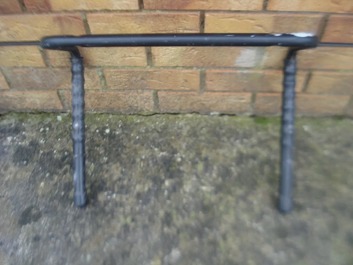 GARDEN METAL WALL MOUNTED HOSE & SUNDRY HOLDERS. - Image 3