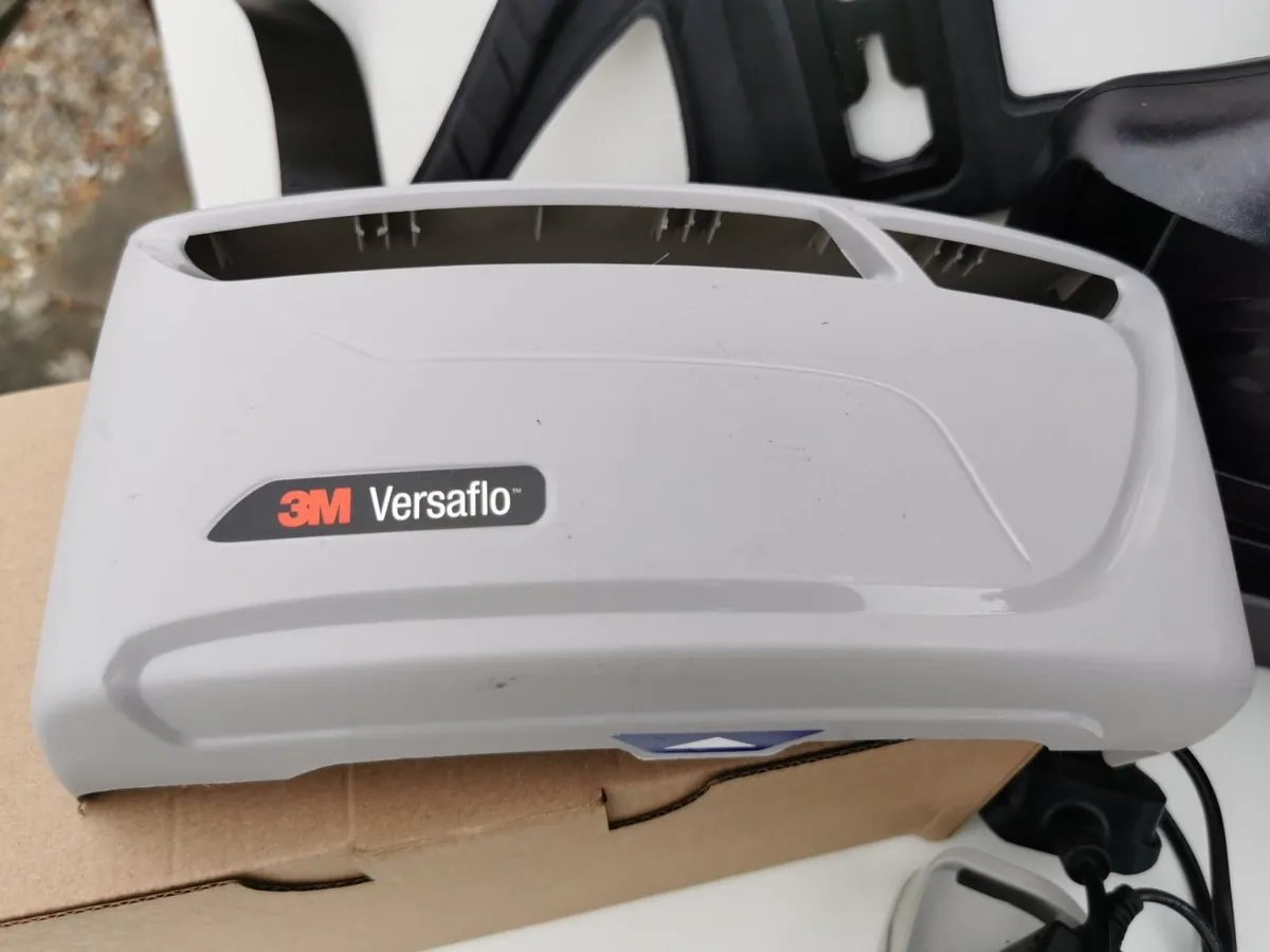 3M Versaflo Tr 800 Series Powered Air Respirator - Image 3