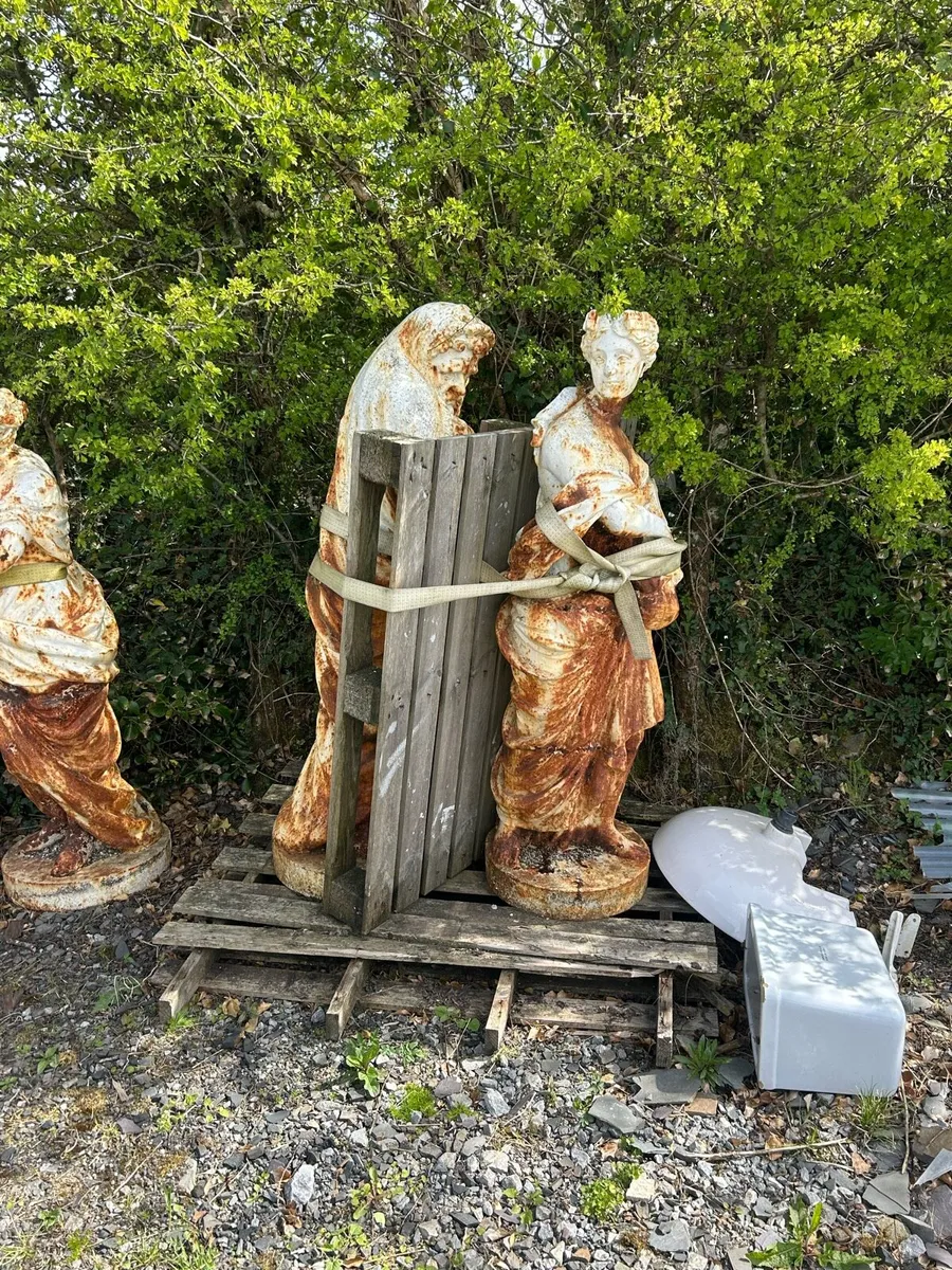 Four seasons cast statues - Image 2