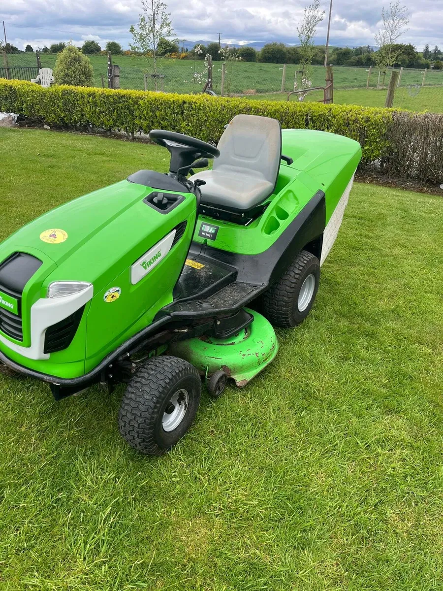 Viking ride on lawnmower - Image 1