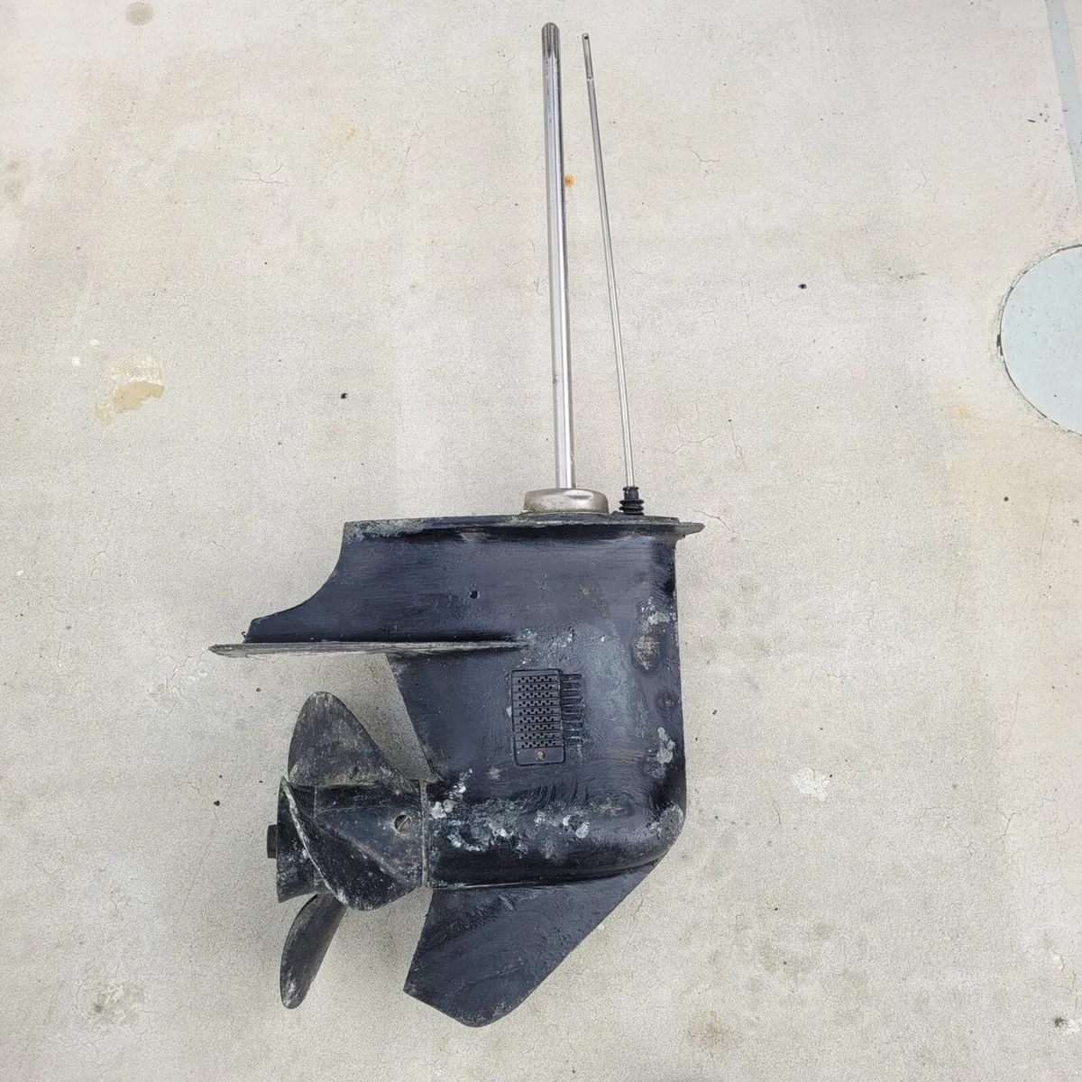25hp Mercury outboard 2-stroke - Image 4