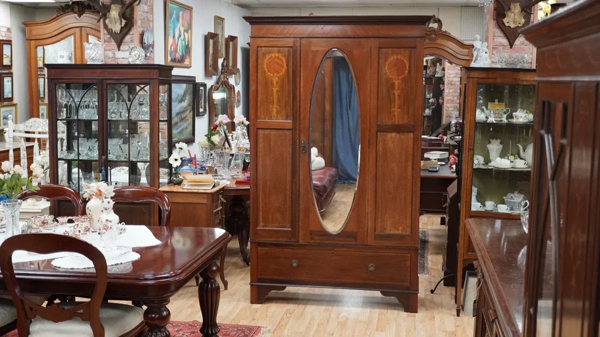 Antique Edwardian Inlaid Mahogany Wardrobe - Image 1