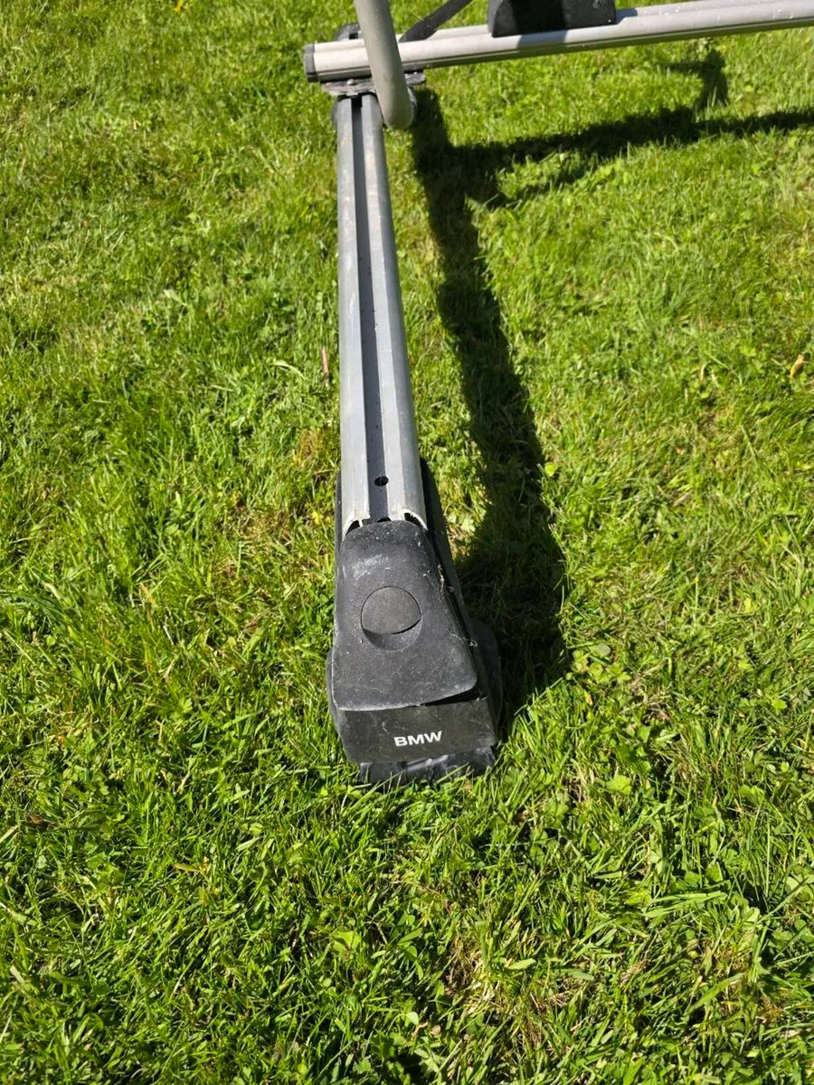 BMW Roof bars with cycle carrier - Image 2