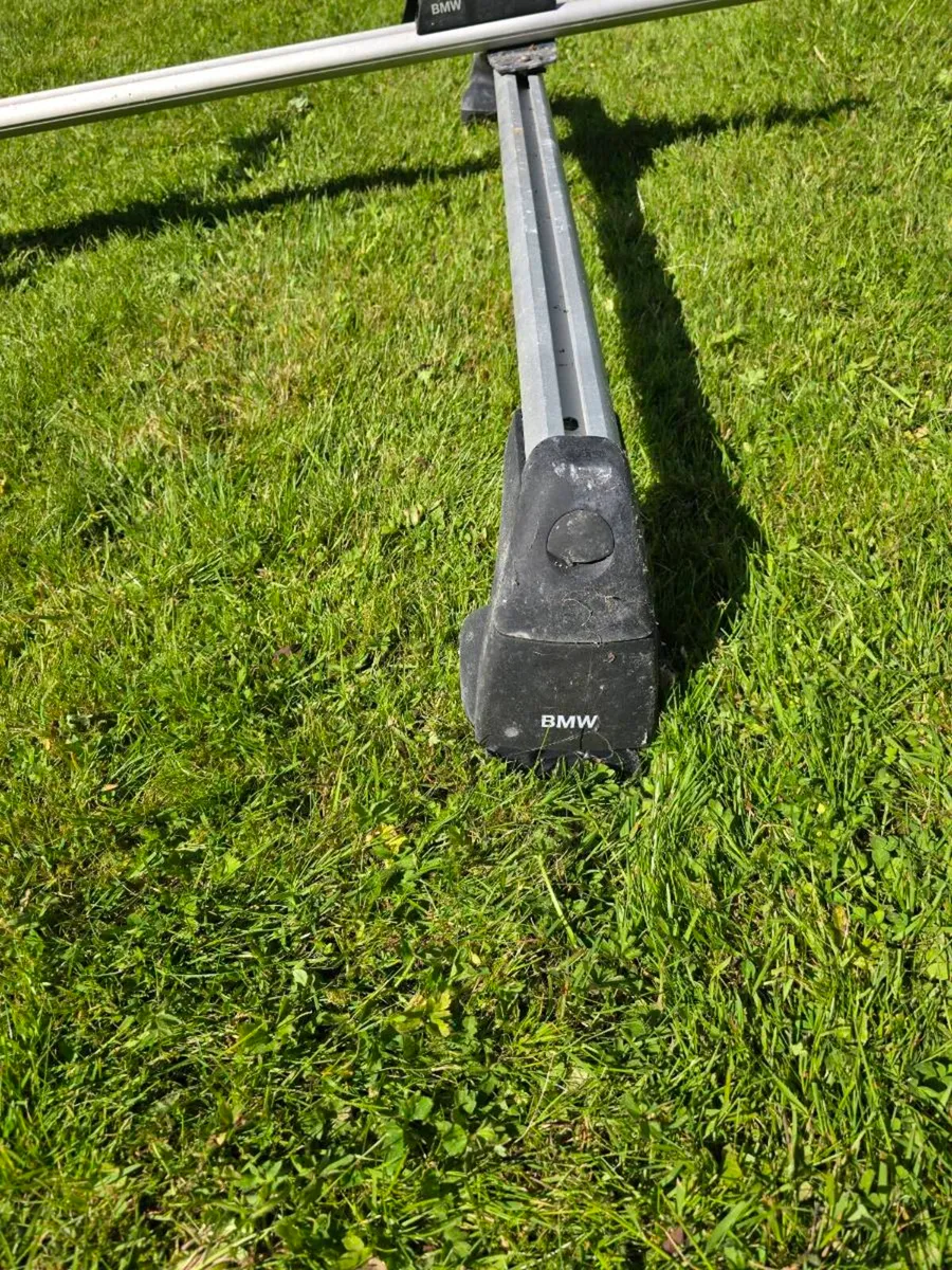 BMW Roof bars with cycle carrier - Image 3