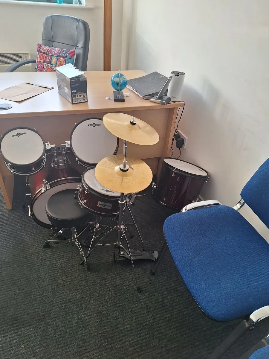 Set of drums - Image 4
