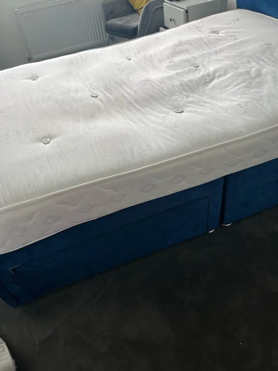 Double Bed - Image 2
