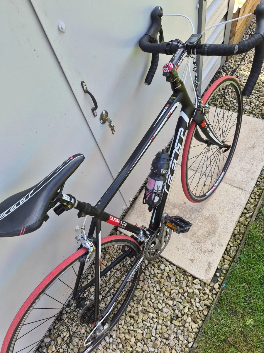 Felt Z85 Road bike - Image 2