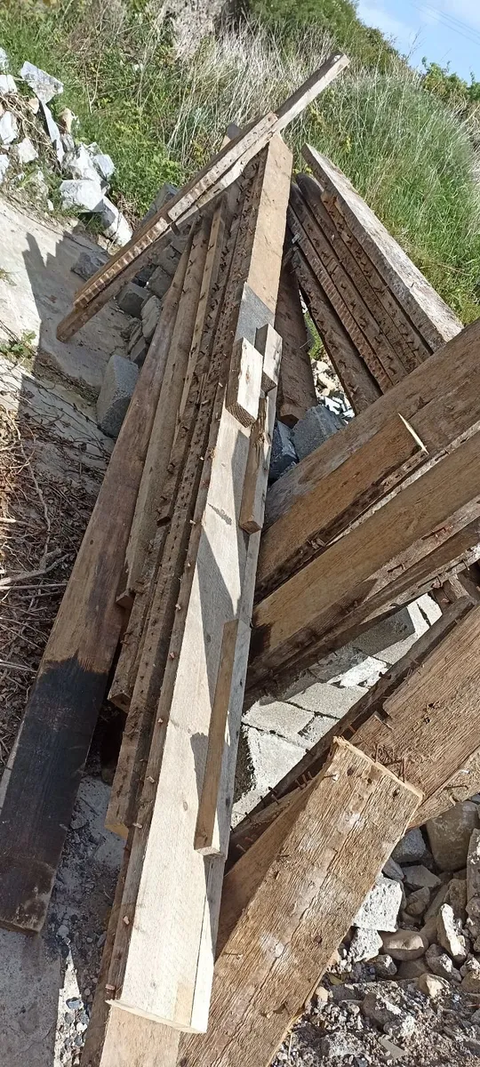 Old Joists 7x2 - Image 3