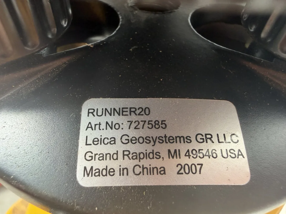 Leica Runner 20/24 Automatic Optical Level KIT - Image 4