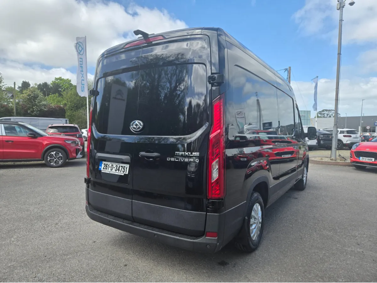 Maxus DELIVER 9 PV LH FWD LUXURY EVIE G - Image 4