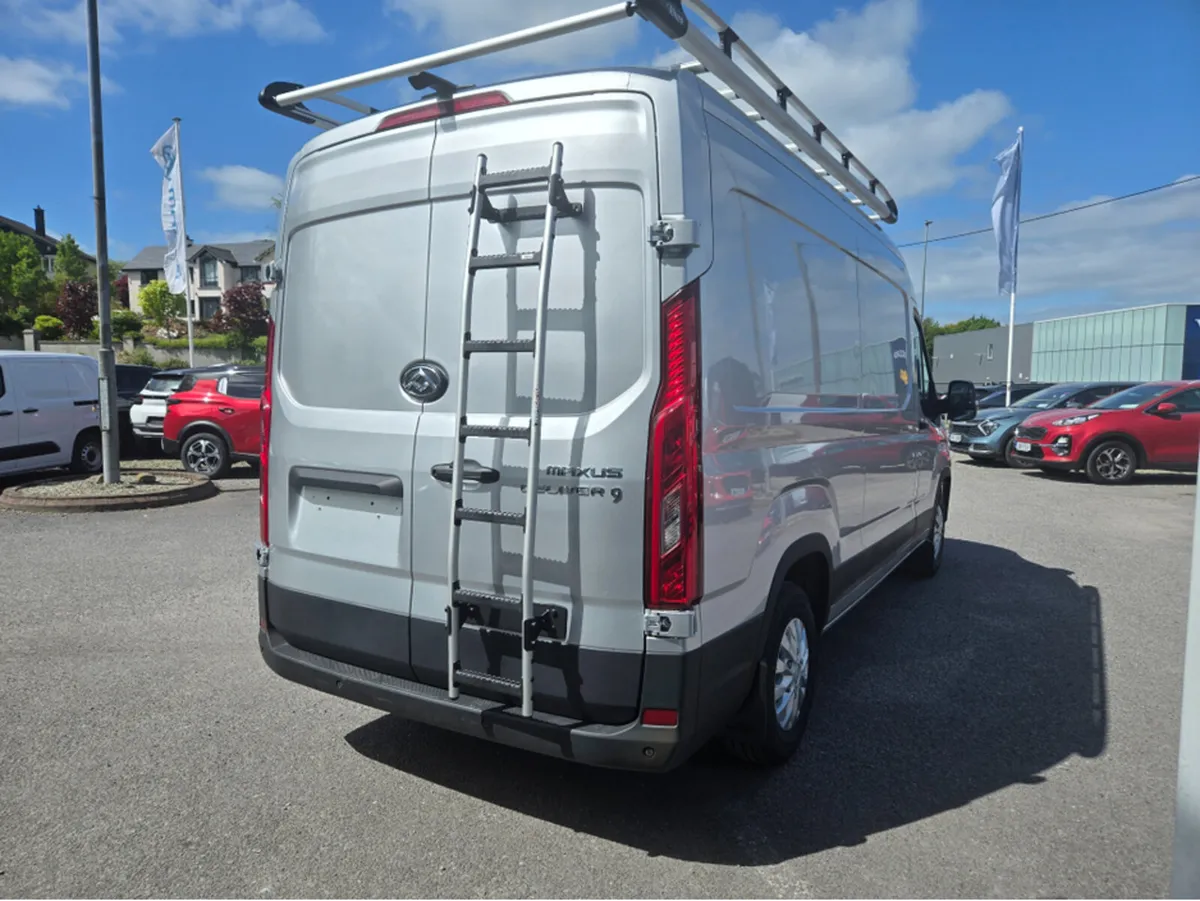 Maxus DELIVER 9 PV LH FWD LUXURY EVIE G - Image 4