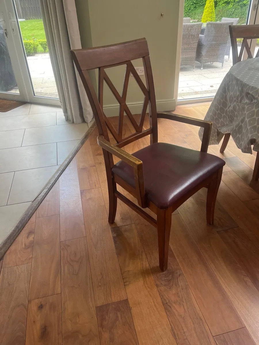 Dining Table and chairs - Image 3