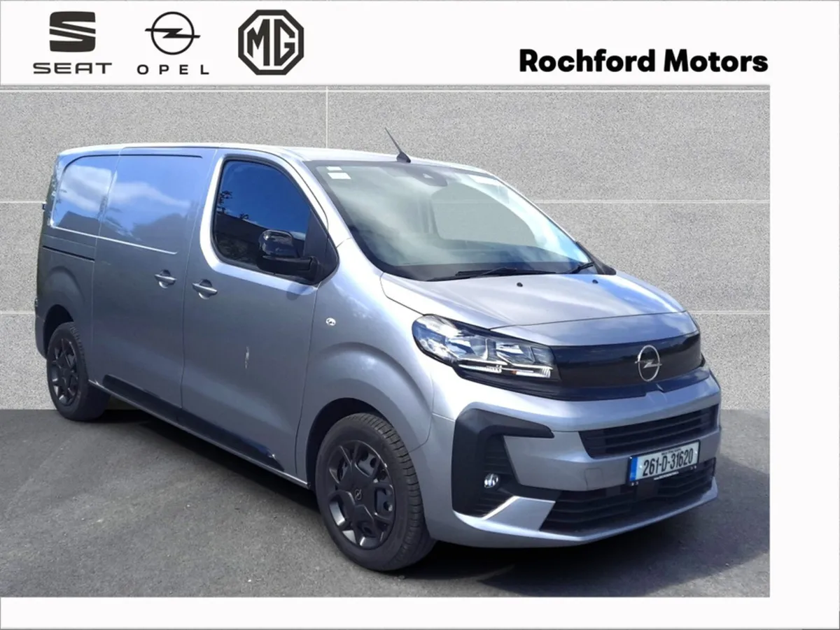 Opel Vivaro PANEL VAN SPORTIVE L1H1 - Image 1